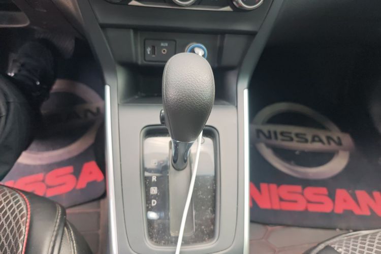 日产 轩逸 2021款 经典 1.6XE CVT舒适版中控内饰18