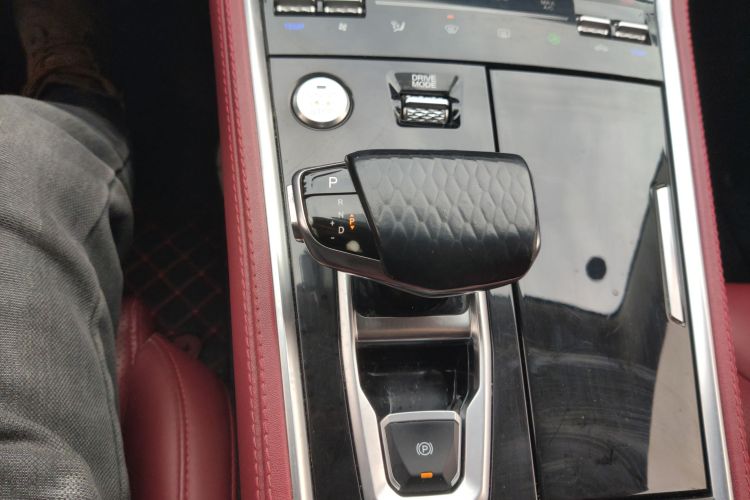 长安CS85 COUPE 2019款 1.5T DCT品版 国VI中控内饰18