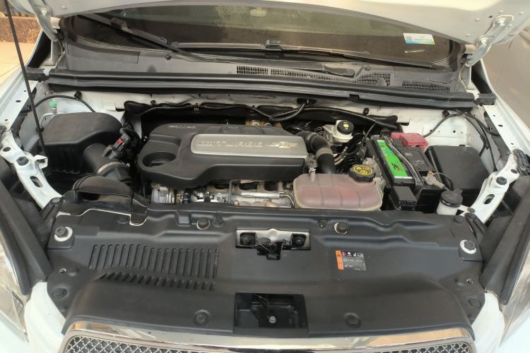 雪佛兰 创酷 2014款 1.4T 自动两驱舒适型机舱底盘24