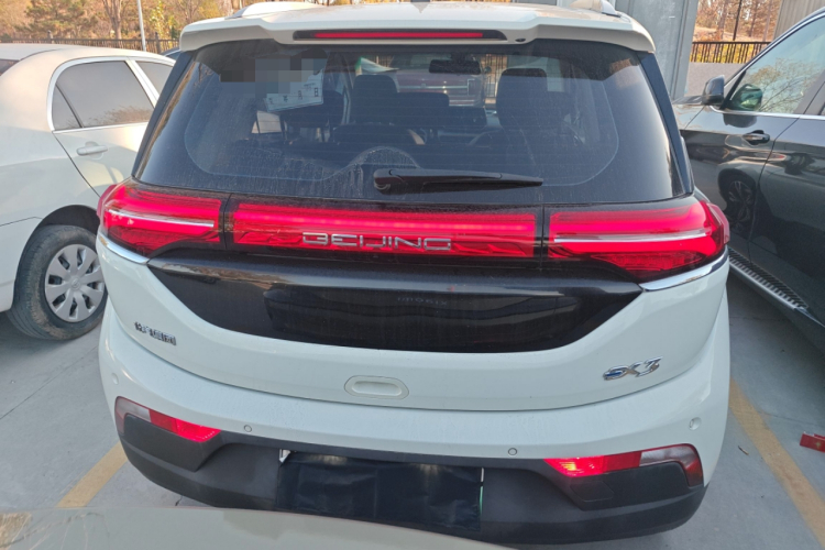 北京汽车 北京EX3 2019款 R600 劲尚版车身外观6004