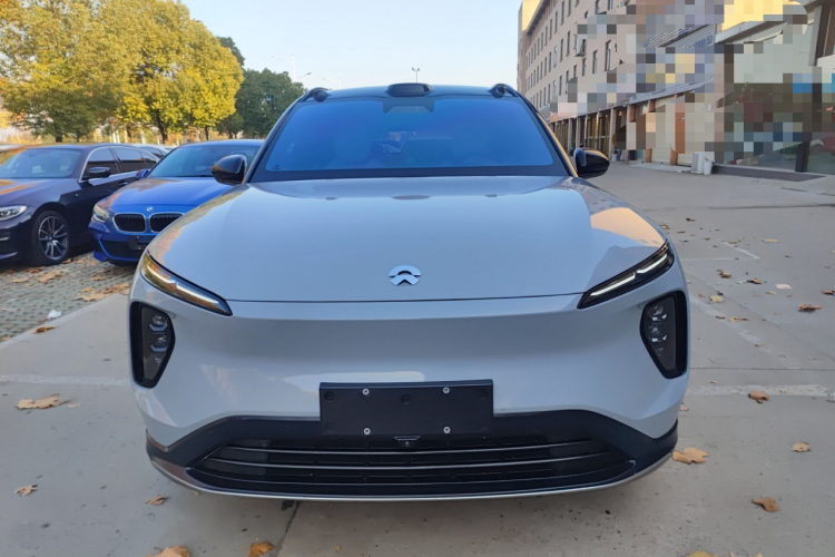 蔚来ES6 2024款 75kWh车身外观2