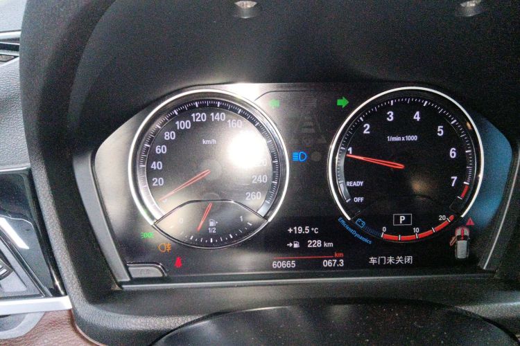 宝马X1 2021款 sDrive20Li 时尚型中控内饰14