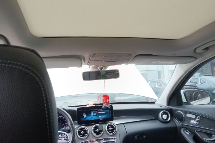 奔驰C级 2020款 C 260 L局部细节22