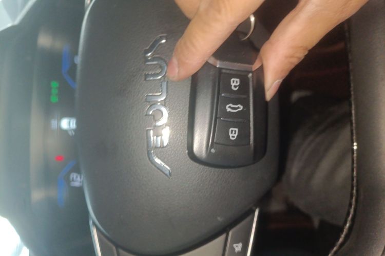 东风风神 奕炫 2024款 1.5L 自动劲速版中控内饰11