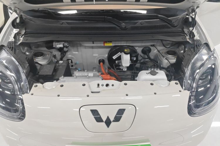 五菱汽车 宏光MINIEV 2025款 四门版 进阶款机舱底盘24