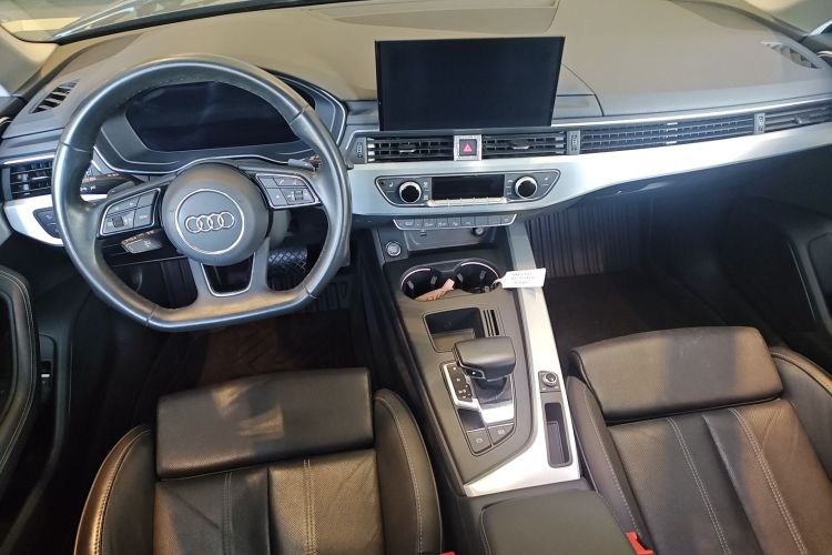 奥迪A4L 2022款 40 TFSI 豪华动感型中控内饰12