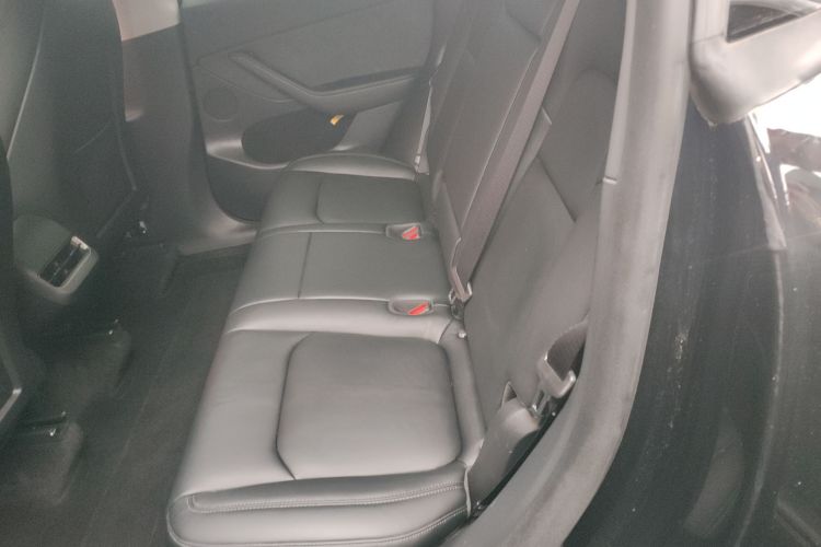 特斯拉 Model Y 2022款 后轮驱动版中控内饰7004