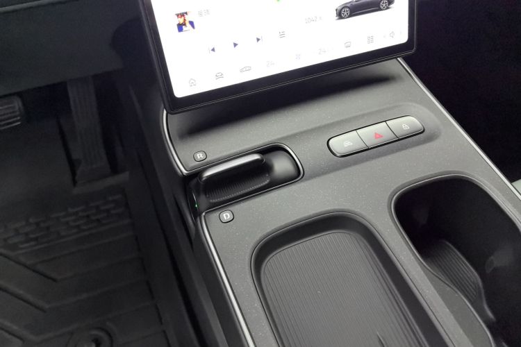 蔚来ET5 2022款 75kWh中控内饰18