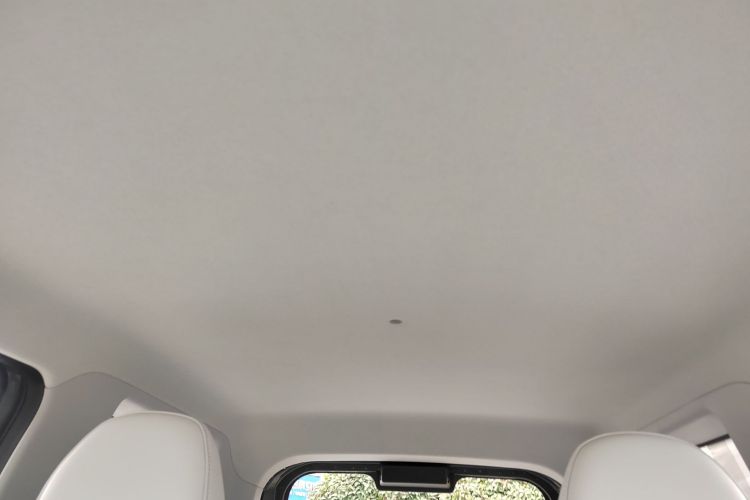 吉利银河 2025款 210km 熊猫骑士中控内饰22