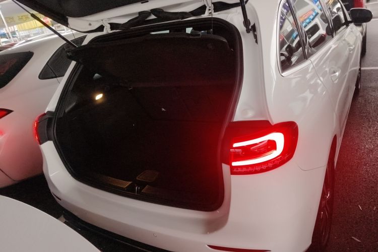 奔驰B级 2022款 改款 B 200 动感型局部细节23