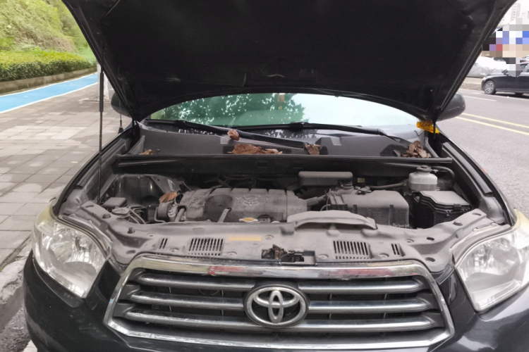 丰田 汉兰达 2011款 2.7L 两驱7座精英版局部细节9006