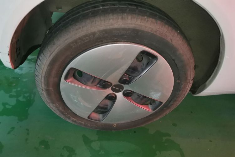 欧拉黑猫 2021款 301km 基础型车身外观6008