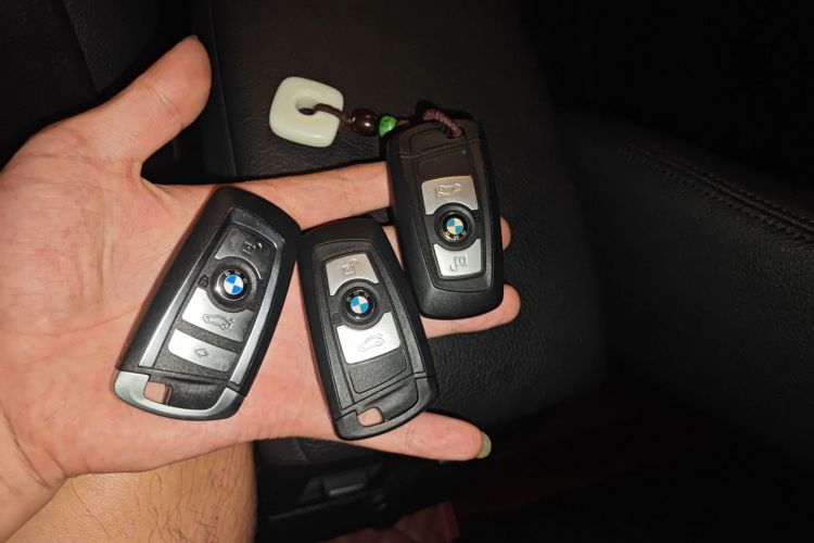 宝马2系(进口) 2015款 218i 敞篷轿跑车中控内饰7001