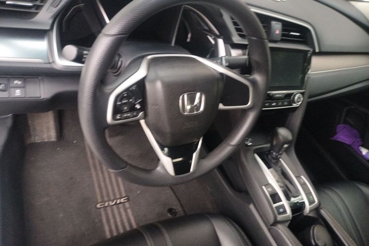 本田 思域 2016款 220TURBO CVT豪华版中控内饰13