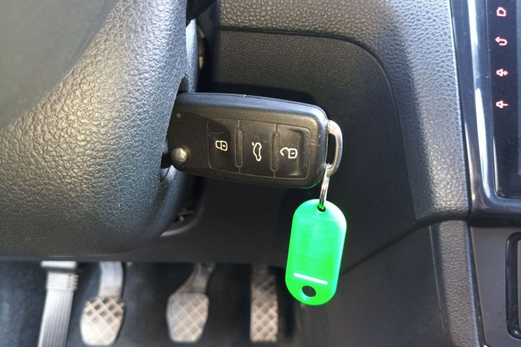 大众 桑塔纳 2018款 1.5L 手动风尚版中控内饰7001