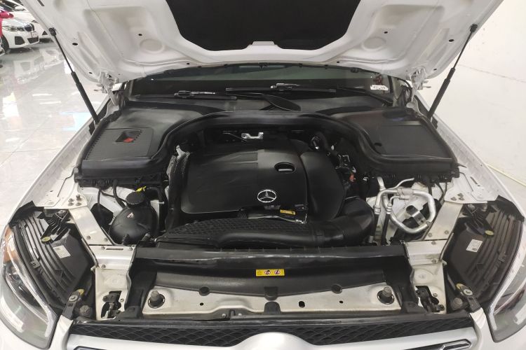 奔驰GLC 2020款 GLC 260 L 4MATIC 动感型机舱底盘24