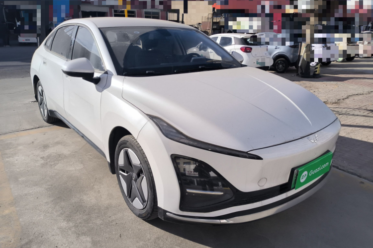 五菱汽车 五菱E5 2024款 410km 标准版车身外观3