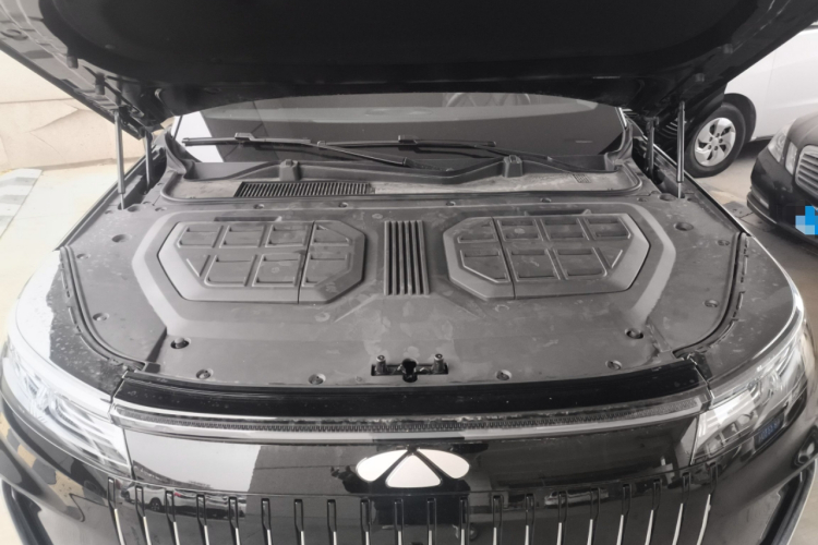 奇瑞 风云T11 2026款 220四驱双IMAX影院版机舱底盘24