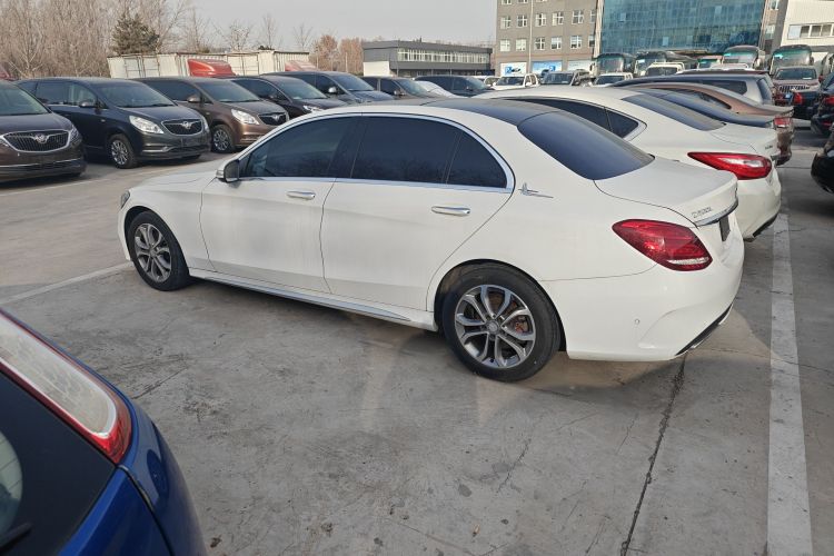 奔驰C级 2015款 C 200 L 运动型车身外观4
