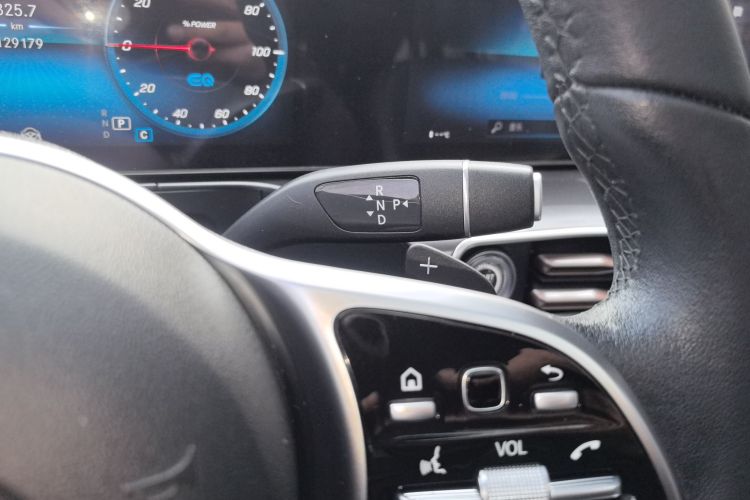 奔驰EQC 2021款 EQC 400 4MATIC中控内饰18