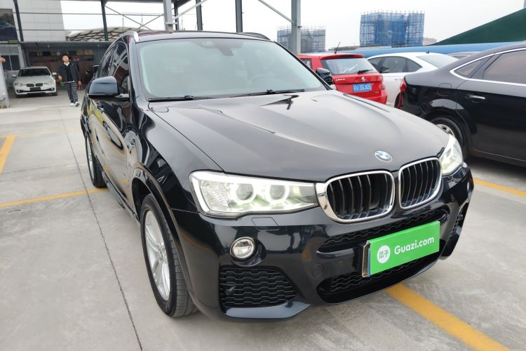 宝马X4 2016款 xDrive20i M运动型车身外观3