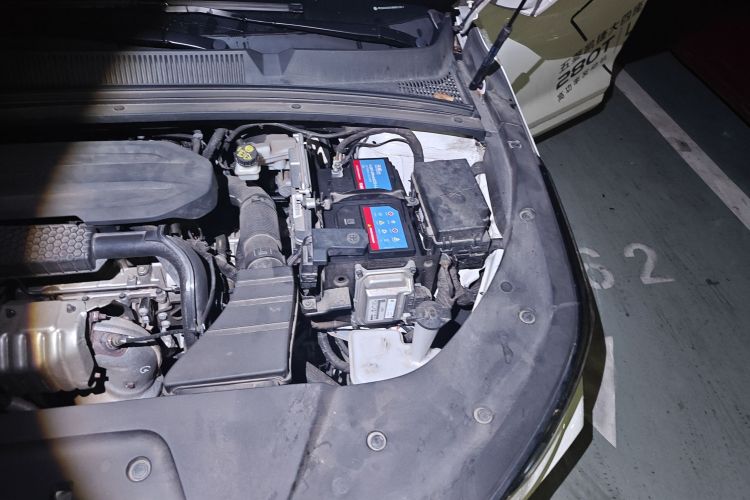 五菱汽车 五菱凯捷 2022款 280T 1.5T CVT旗舰型局部细节9007