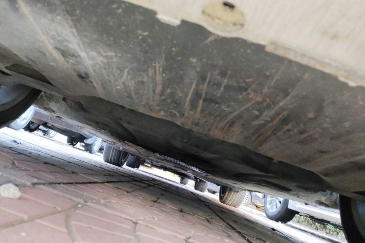 宝马X1 2013款 sDrive18i 领先型局部细节9008