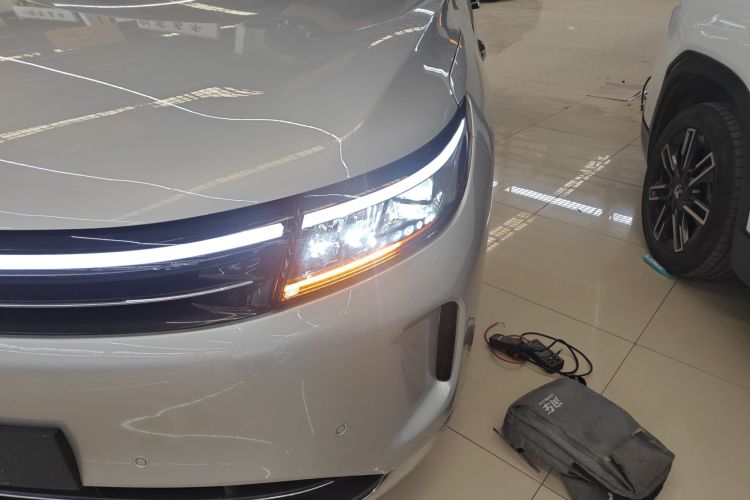 鸿蒙智行 问界M7 2024款 1.5T 智驾四驱Ultra版 5座车身外观36