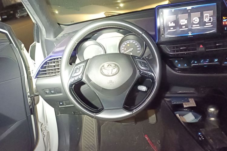 丰田 奕泽IZOA 2018款 2.0L 奕驰版 国VI中控内饰13