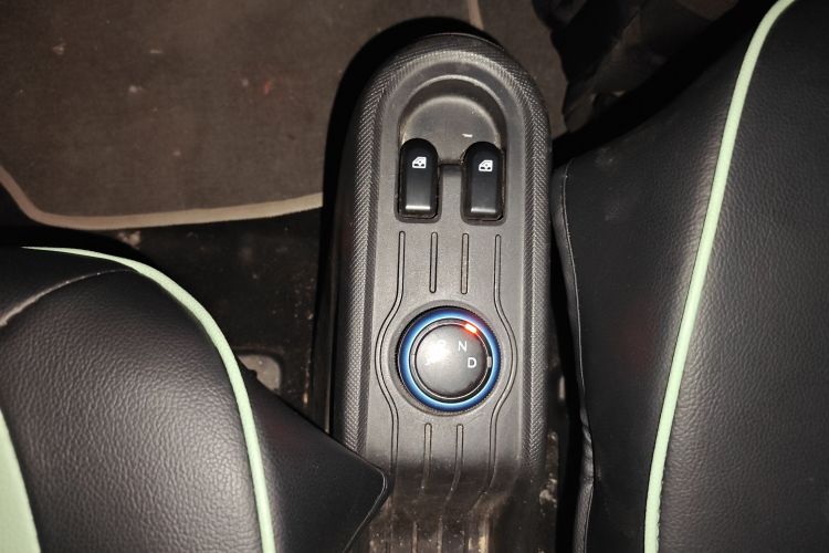 五菱汽车 宏光MINIEV 2020款 悦享款 磷酸铁锂局部细节18