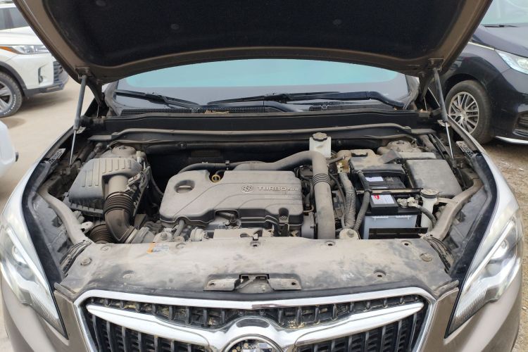 别克 昂科威 2019款 20T 两驱领先型 国VI机舱底盘24