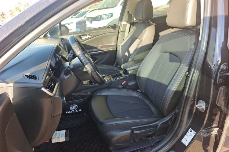 别克 威朗 2018款 三厢 20T 双离合领先型局部细节19