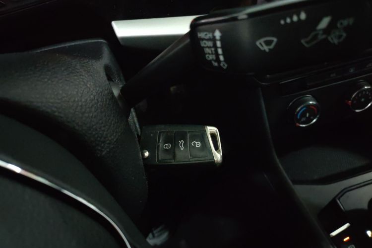 大众 朗逸 2019款 280TSI DSG舒适版 国VI中控内饰11