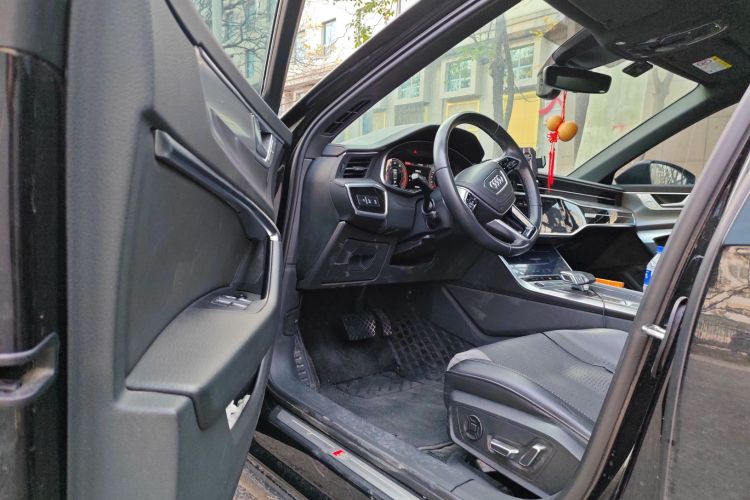 奥迪A6L 2024款 40 TFSI 豪华动感型中控内饰20