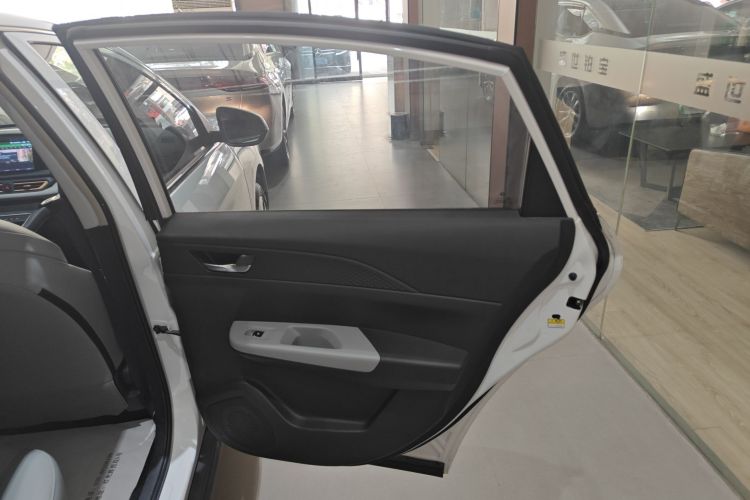 东风风神E70 2023款 PRO 智行版中控内饰7006