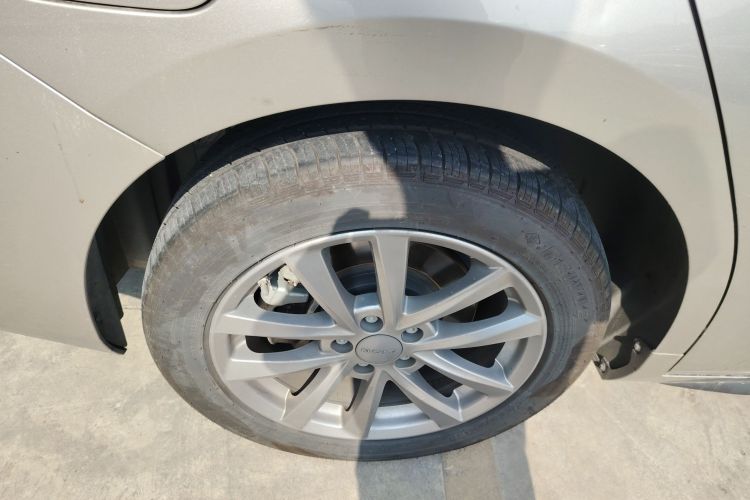 埃安 AION S 2023款 魅 580 磷酸铁锂车身外观6008