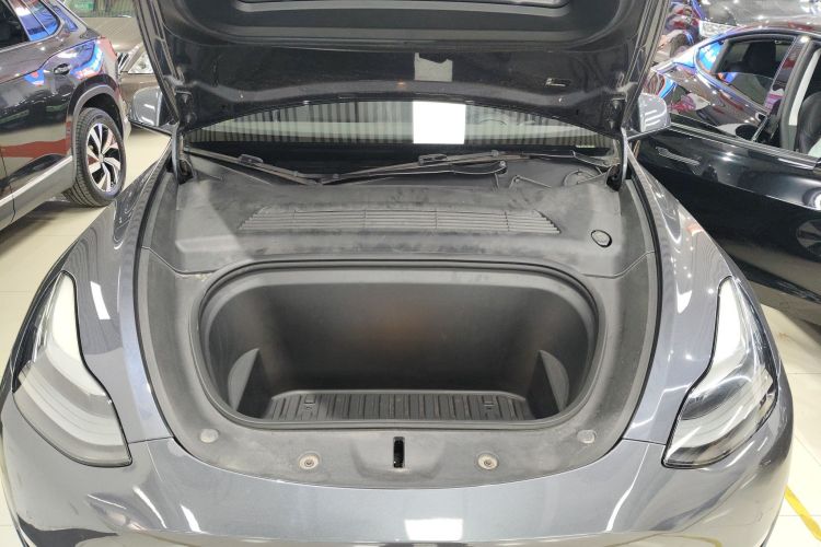 特斯拉 Model Y 2021款 标准续航后驱版局部细节24