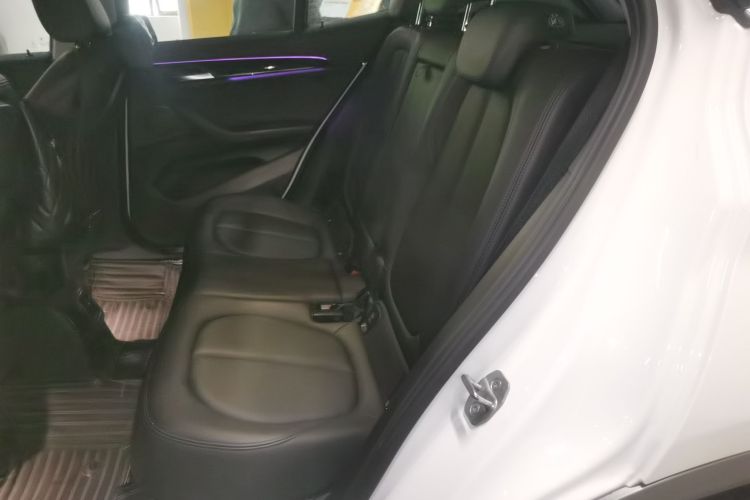 宝马X2(进口) 2019款 sDrive25i 领先型M越野套装 国VI中控内饰21