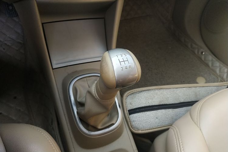 日产 轩逸 2016款 经典 1.6XE 手动领先版局部细节18