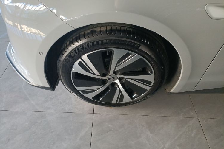 蔚来ET5 2024款 75kWh车身外观6007