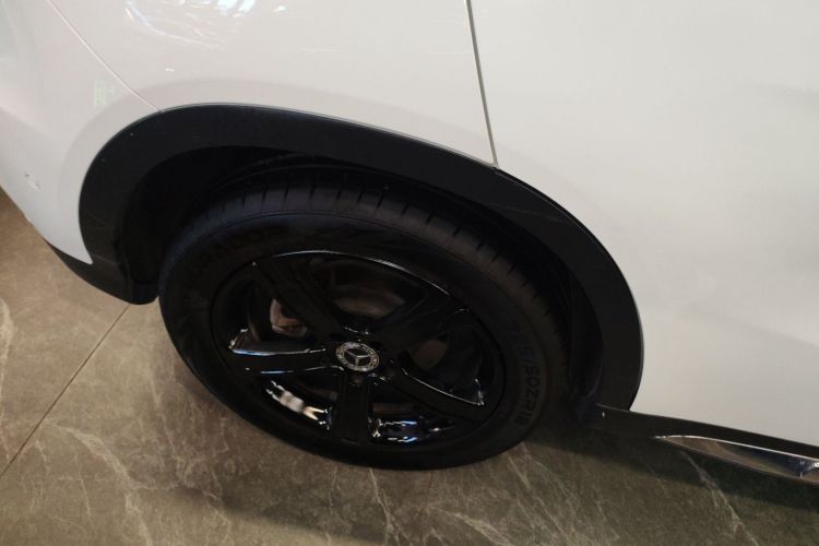 奔驰GLA 2019款 GLA 200 时尚型车身外观6008