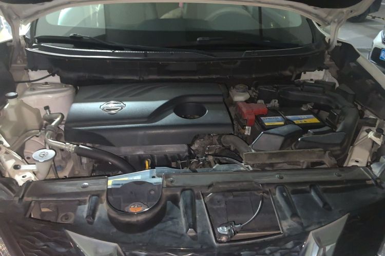 日产 奇骏 2015款 2.0L CVT舒适MAX版 2WD局部细节24