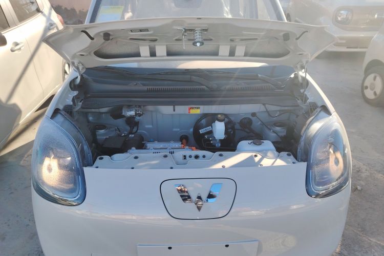 五菱汽车 宏光MINIEV 2025款 四门版 进阶款机舱底盘24