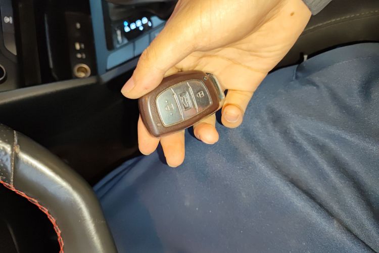 现代 领动 2018款 1.4T 双离合炫动·活力型中控内饰11