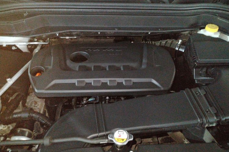 哈弗H6 2017款 红标 2.0T 自动两驱智尚型机舱底盘24