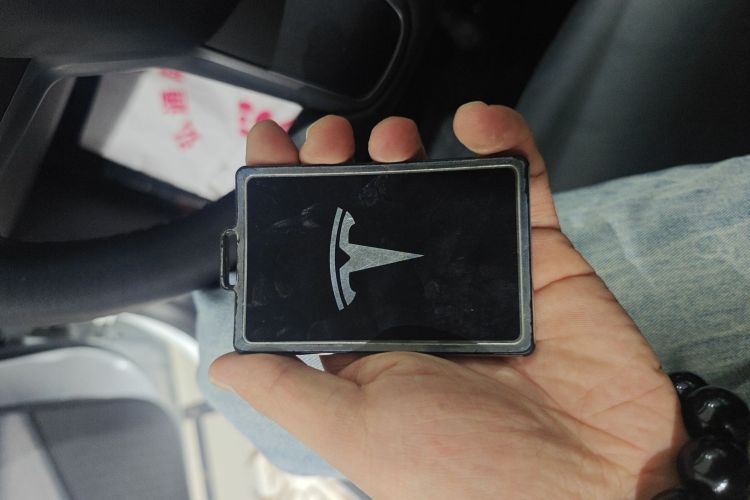 特斯拉 Model 3 2020款 改款 标准续航后驱升级版中控内饰11