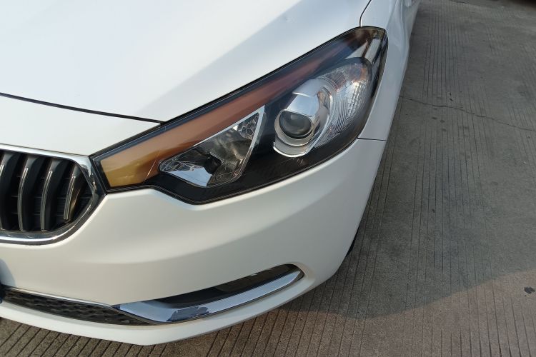 起亚K3 2015款 1.6L 自动GL局部细节36