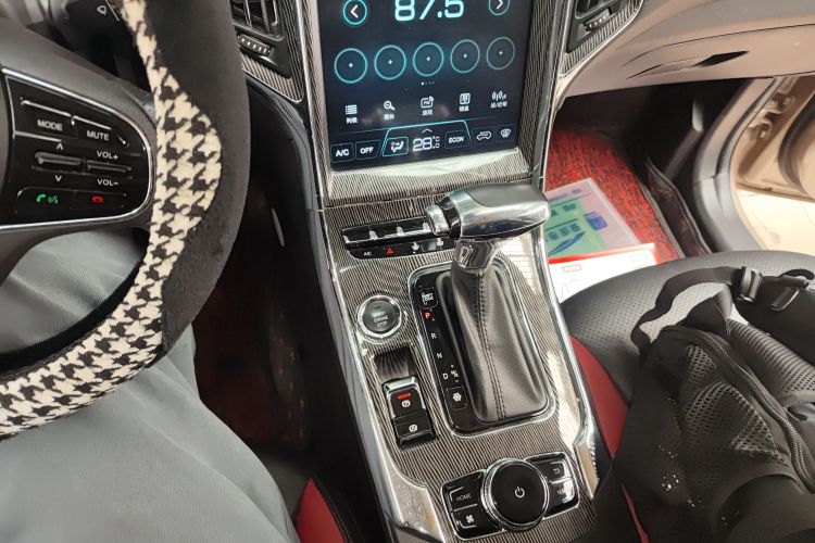 猎豹汽车 猎豹CS9 2017款 1.5L CVT精英型中控内饰18