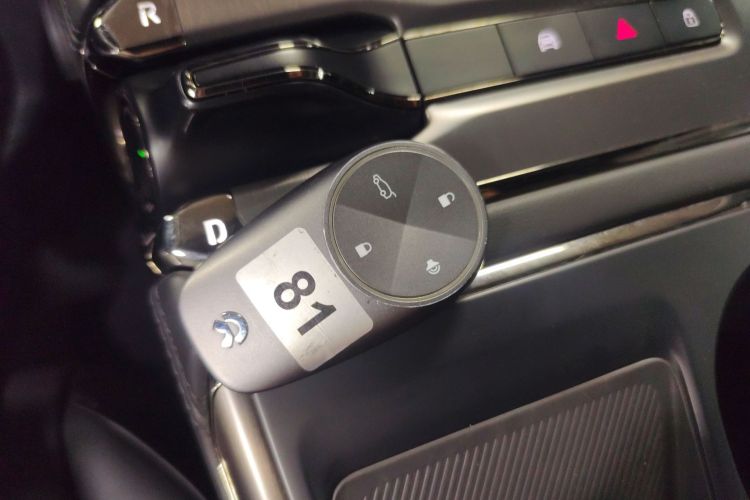 蔚来ES6 2020款 420KM 运动版中控内饰7001