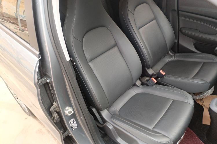 零跑汽车 零跑T03 2020款 400豪华版局部细节41